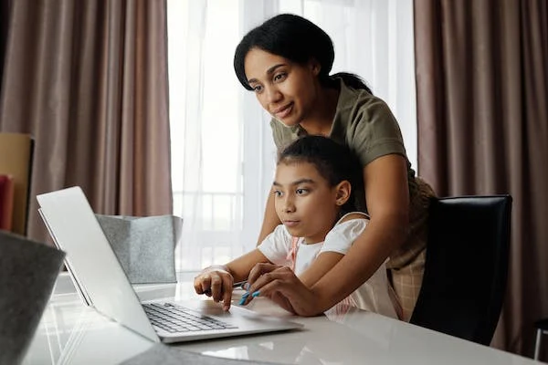 Maksimalkan Belajar Online Tanpa Menggunakan Banyak Kuota Internet: 7 Strategi Terpercaya
